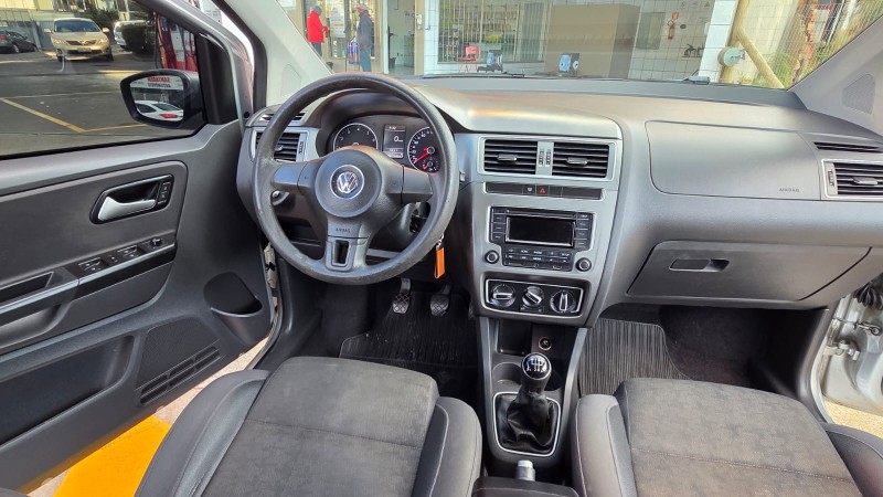 FOX 1.6 COMFORTLINE 8V FLEX 4P MANUAL - 2015 - CAXIAS DO SUL