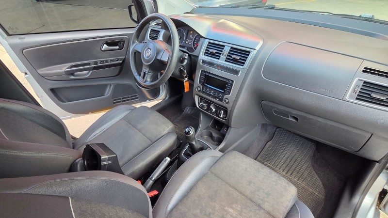 FOX 1.6 COMFORTLINE 8V FLEX 4P MANUAL - 2015 - CAXIAS DO SUL