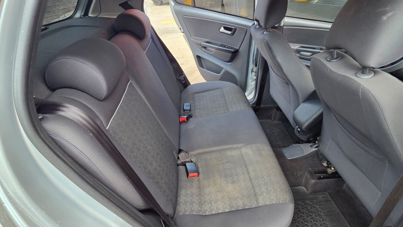 FOX 1.6 COMFORTLINE 8V FLEX 4P MANUAL - 2015 - CAXIAS DO SUL