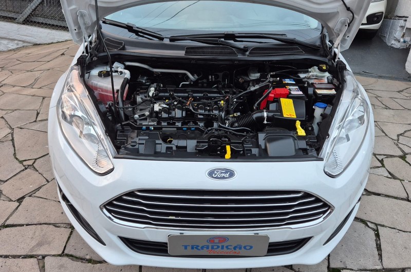 FIESTA 1.6 TITANIUM HATCH 16V FLEX 4P AUTOMÁTICO - 2017 - CAXIAS DO SUL