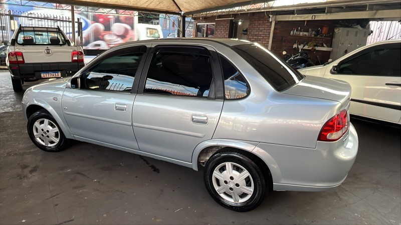 CLASSIC 1.0 MPFI LS 8V FLEX 4P MANUAL - 2011 - CAXIAS DO SUL