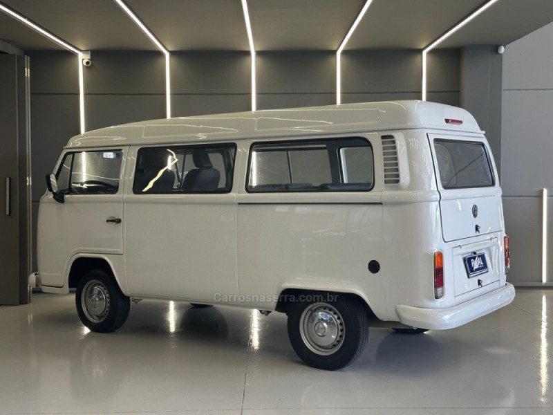 KOMBI 1.4 MI STD 8V FLEX 4P MANUAL - 2011 - SAPIRANGA
