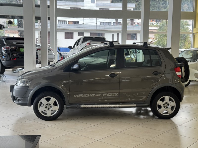 CROSSFOX 1.6 MI FLEX 8V 4P MANUAL - 2010 - FLORES DA CUNHA
