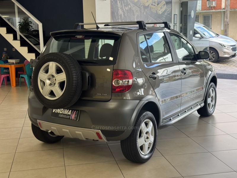 CROSSFOX 1.6 MI FLEX 8V 4P MANUAL - 2010 - FLORES DA CUNHA