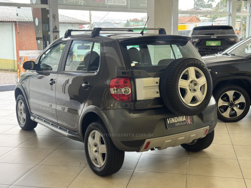 CROSSFOX 1.6 MI FLEX 8V 4P MANUAL - 2010 - FLORES DA CUNHA