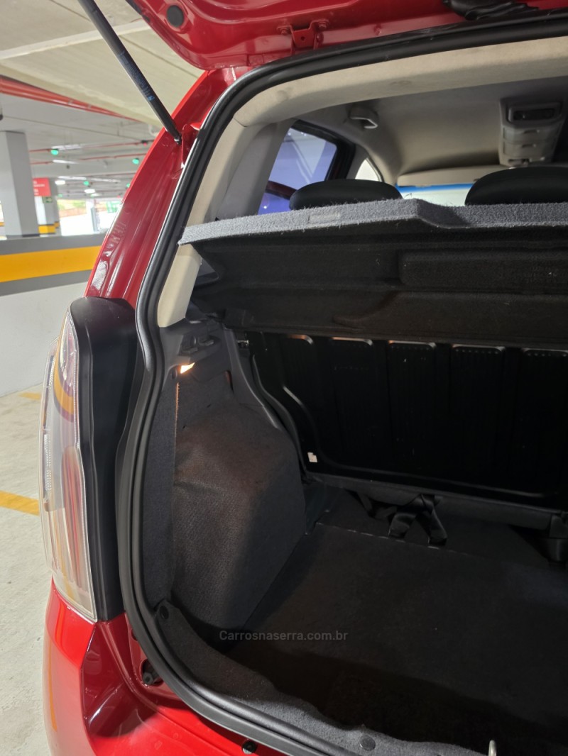 IDEA 1.4 MPI ATTRACTIVE 8V FLEX 4P MANUAL - 2011 - CAXIAS DO SUL