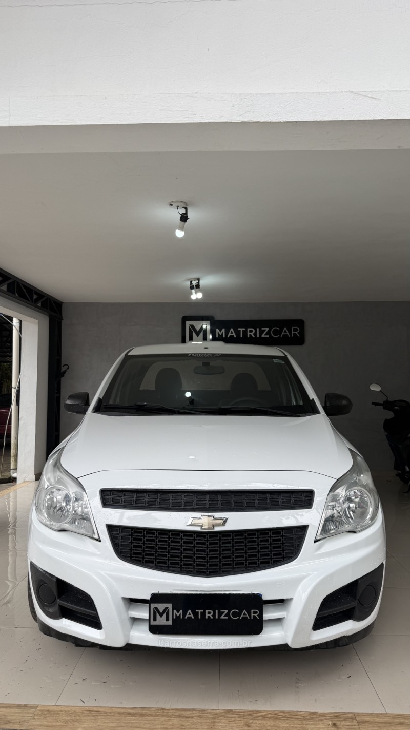 MONTANA 1.4 MPFI LS CS 8V FLEX 2P MANUAL
