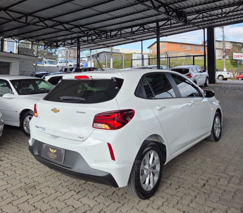 ONIX 1.0 LTZ 12V TURBO FLEX 4P AUTOMÁTICO - 2021 - CAXIAS DO SUL
