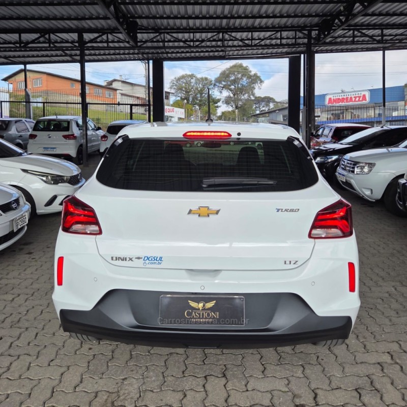ONIX 1.0 LTZ 12V TURBO FLEX 4P AUTOMÁTICO - 2021 - CAXIAS DO SUL