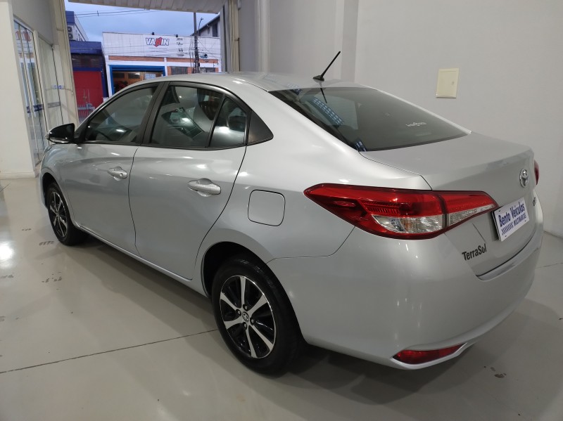 YARIS 1.5 XL LIVE SEDAN 16V FLEX 4P AUTOMÁTICO - 2021 - BENTO GONçALVES