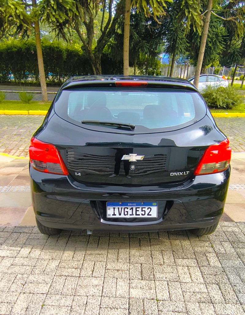 ONIX 1.4 MPFI LT 8V FLEX 4P MANUAL - 2014 - FARROUPILHA
