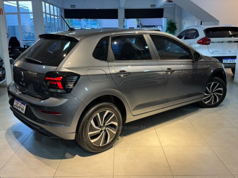 POLO 1.0 170 TSI 12V HIGHLINE FLEX 4P AUTOMÁTICO - 2024 - CAXIAS DO SUL