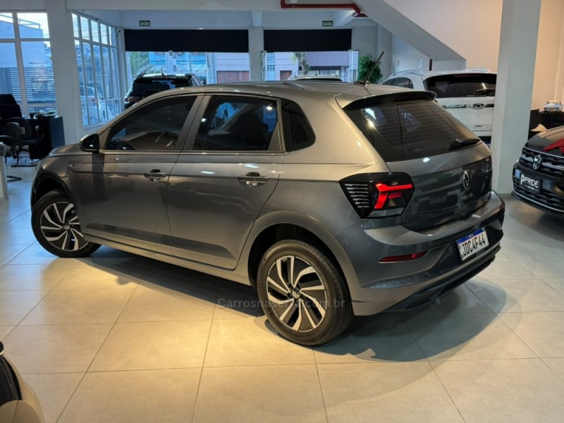 POLO 1.0 170 TSI 12V HIGHLINE FLEX 4P AUTOMÁTICO - 2024 - CAXIAS DO SUL
