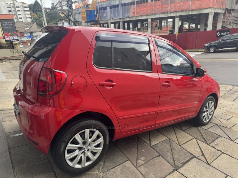 FOX 1.6 MI 8V FLEX 4P MANUAL - 2011 - GARIBALDI