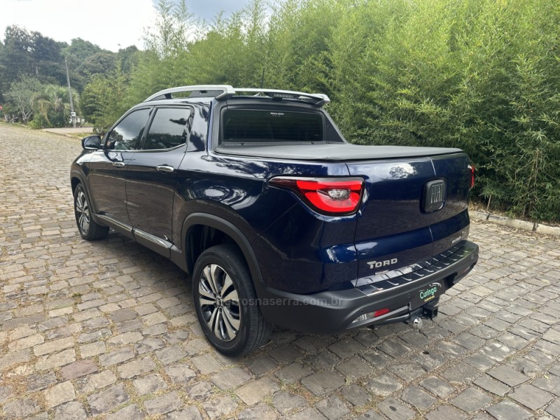 TORO 2.0 16V TURBO DIESEL VOLCANO AT9 4X4 AUTOMÁTICO - 2022 - NOVA PRATA