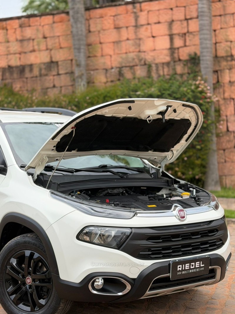 TORO 2.0 16V ULTRA 4X4 AT9 DIESEL 4P AUTOMÁTICO - 2021 - VENâNCIO AIRES