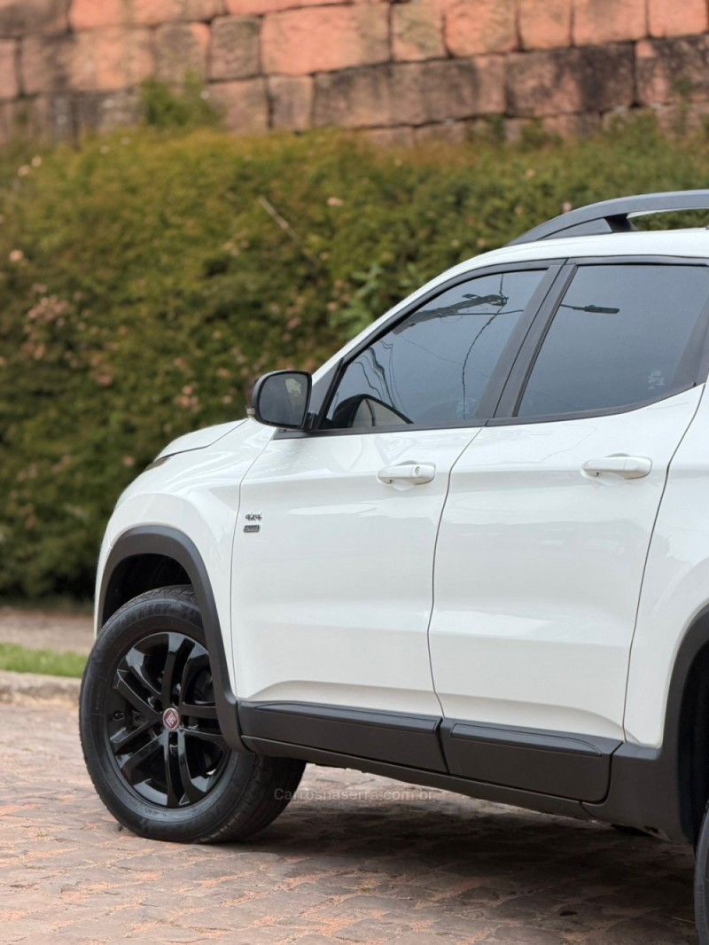 TORO 2.0 16V ULTRA 4X4 AT9 DIESEL 4P AUTOMÁTICO - 2021 - VENâNCIO AIRES