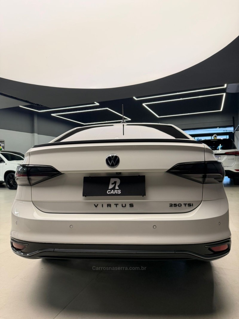 VIRTUS 1.4 250 TSI 16V EXCLUSIVE FLEX 4P AUTOMÁTICO - 2025 - LAJEADO