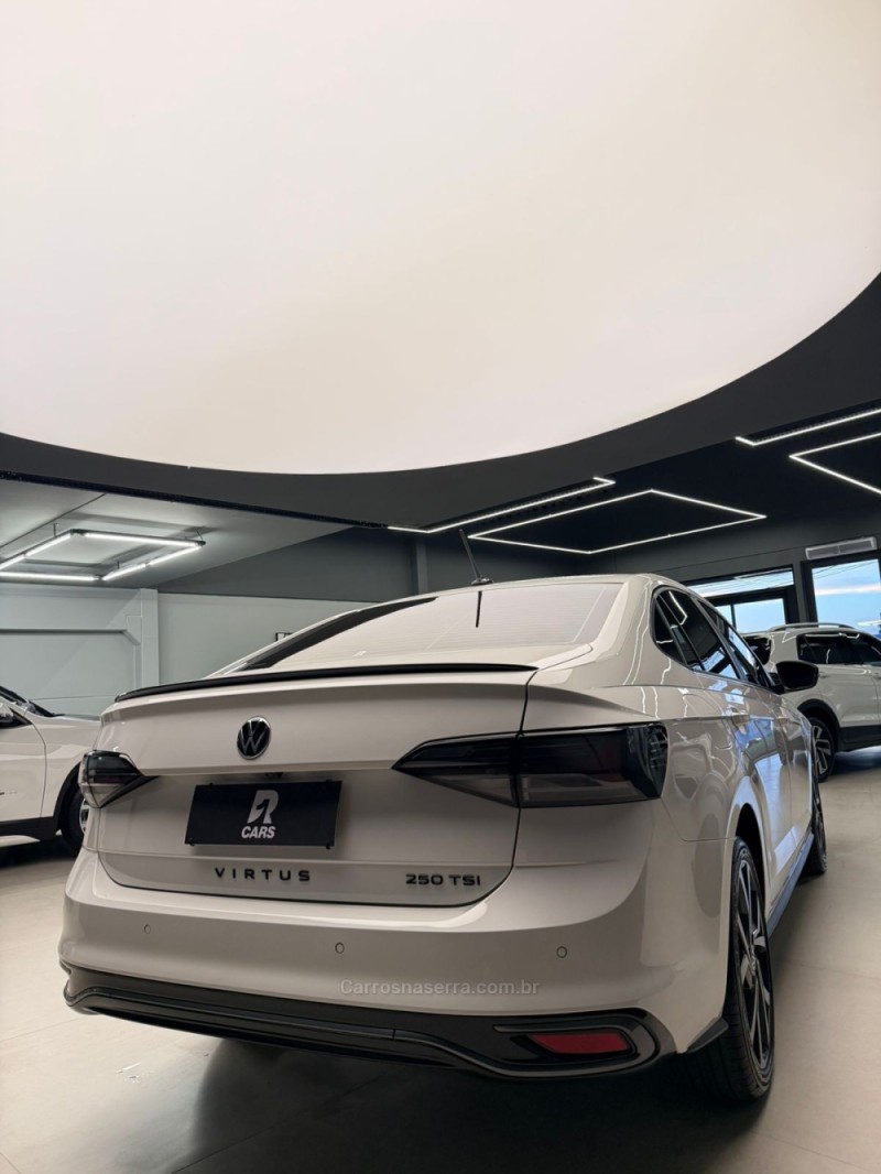 VIRTUS 1.4 250 TSI 16V EXCLUSIVE FLEX 4P AUTOMÁTICO - 2025 - LAJEADO