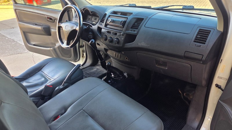 HILUX 2.5 STD 4X4 CS 16V TURBO DIESEL 2P MANUAL - 2012 - CAXIAS DO SUL