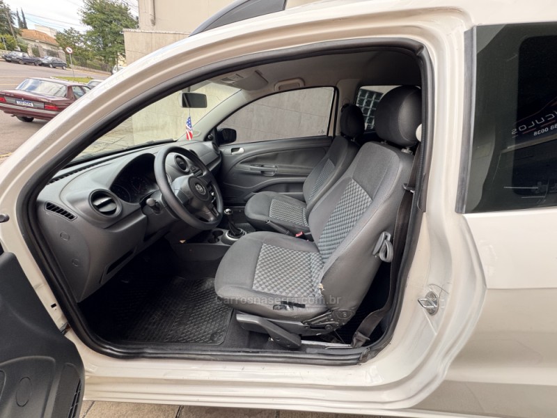 SAVEIRO 1.6 MI TRENDLINE CD 8V FLEX 2P MANUAL - 2015 - GARIBALDI