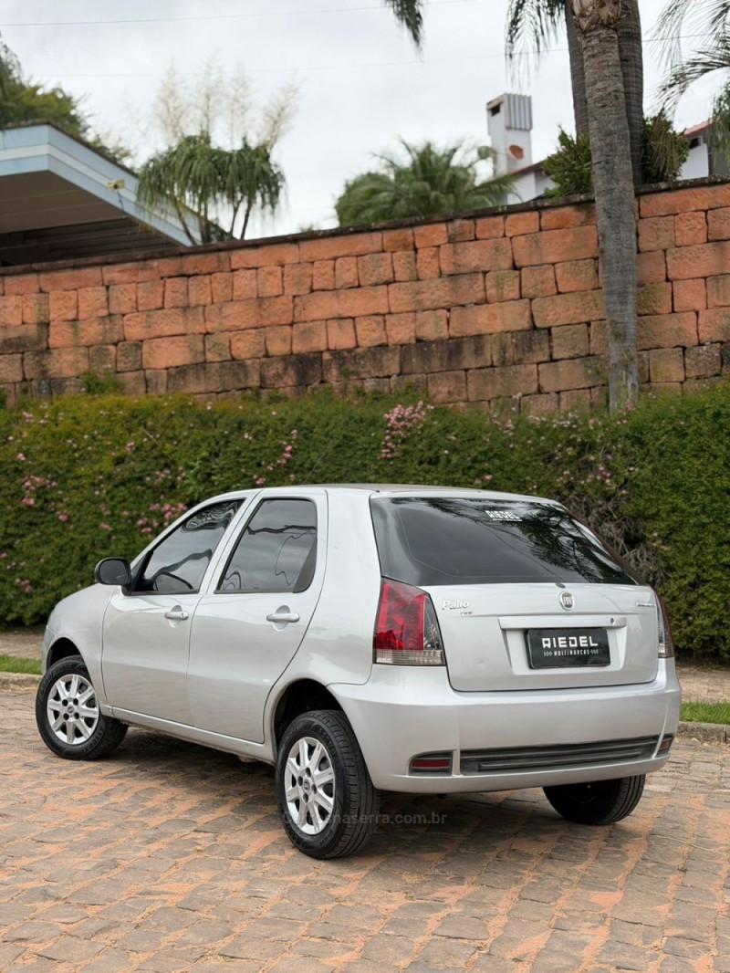 PALIO 1.0 MPI FIRE 8V FLEX 4P MANUAL - 2013 - VENâNCIO AIRES