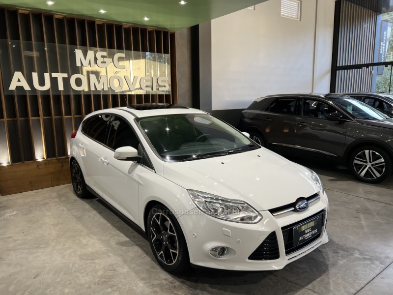 FOCUS 2.0 TITANIUM 16V FLEX 4P AUTOMÁTICO - 2015 - CAXIAS DO SUL