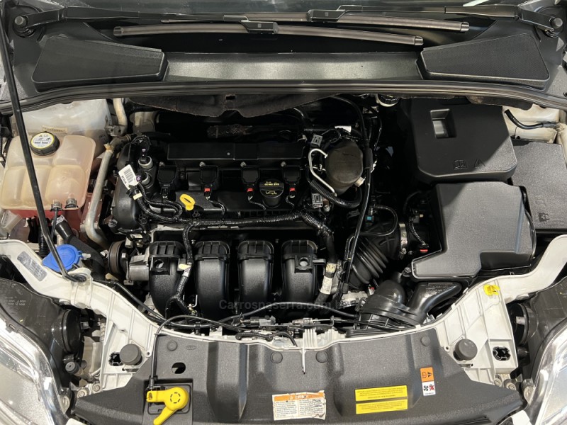 FOCUS 2.0 TITANIUM 16V FLEX 4P AUTOMÁTICO - 2015 - CAXIAS DO SUL