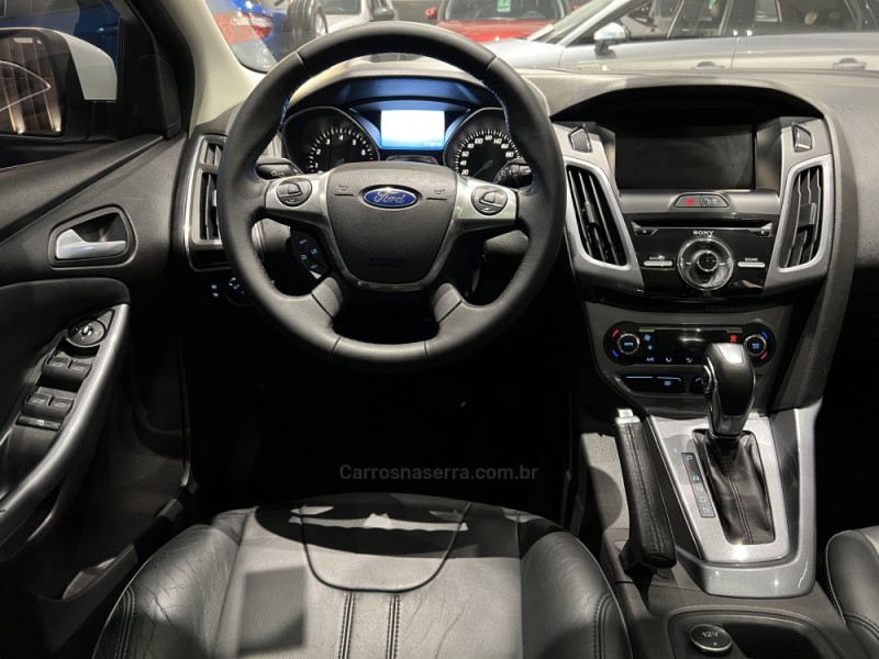 FOCUS 2.0 TITANIUM 16V FLEX 4P AUTOMÁTICO - 2015 - CAXIAS DO SUL