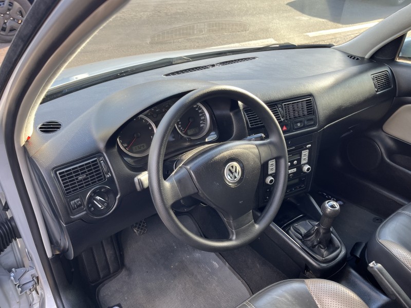 GOLF 1.6 MI SPORTLINE 8V FLEX 4P MANUAL - 2008 - GARIBALDI