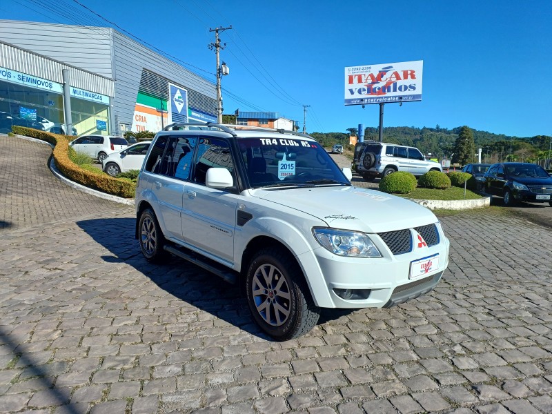 pajero tr4 2.0 4x2 16v 140cv flex 4p manual 2015 flores da cunha