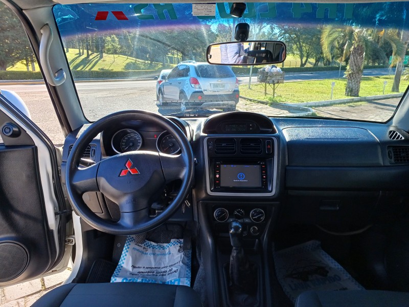 PAJERO TR4 2.0 4X2 16V 140CV FLEX 4P MANUAL - 2015 - FLORES DA CUNHA