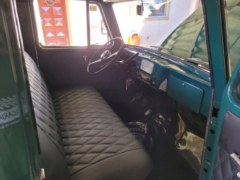 F-75 2.3 4X4 PICK-UP MANUAL - 1975 - VACARIA