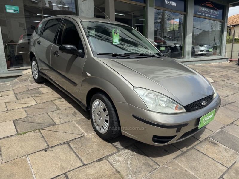 FOCUS 1.6 GLX 16V FLEX 4P MANUAL - 2004 - GARIBALDI