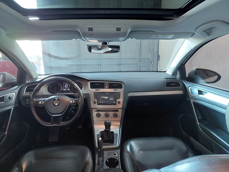 GOLF 1.0 TSI COMFORTLINE 12V TOTAL FLEX 4P MANUAL - 2017 - SãO SEBASTIãO DO CAí