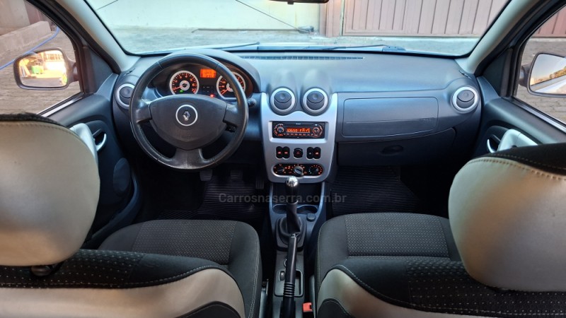SANDERO 1.6 STEPWAY 16V FLEX 4P MANUAL - 2011 - CAXIAS DO SUL