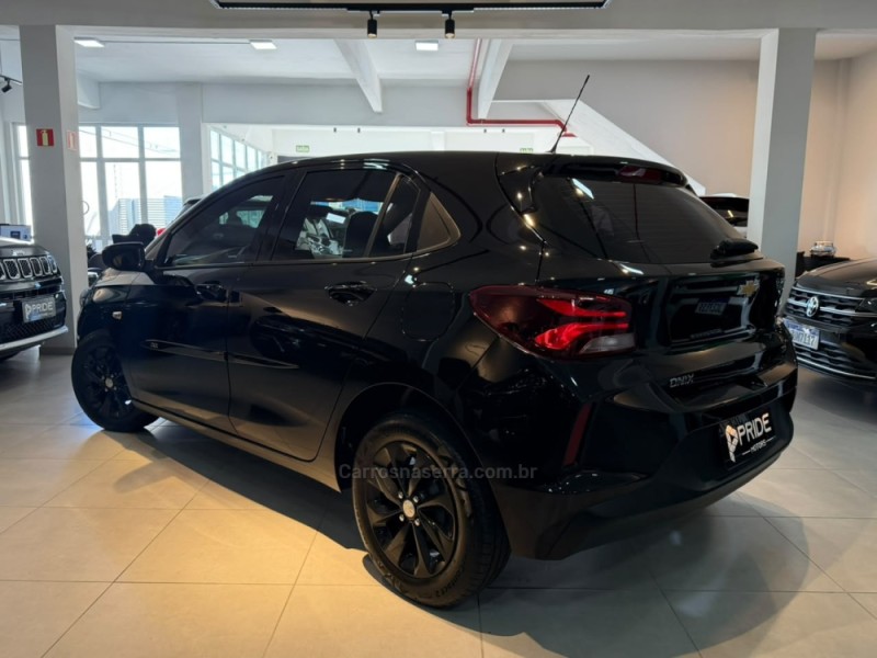 ONIX 1.0 LTZ 12V TURBO FLEX 4P MANUAL - 2022 - CAXIAS DO SUL