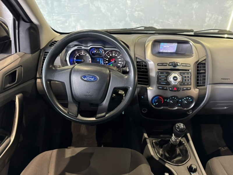RANGER 3.2 XLS 4X4 CD 20V DIESEL 4P MANUAL - 2014 - CAXIAS DO SUL