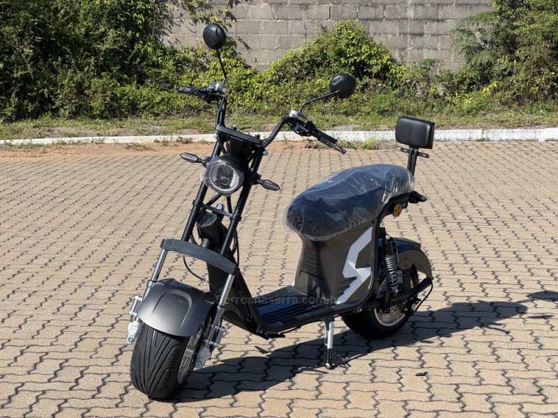 SCOOTER ELÉTRICA 