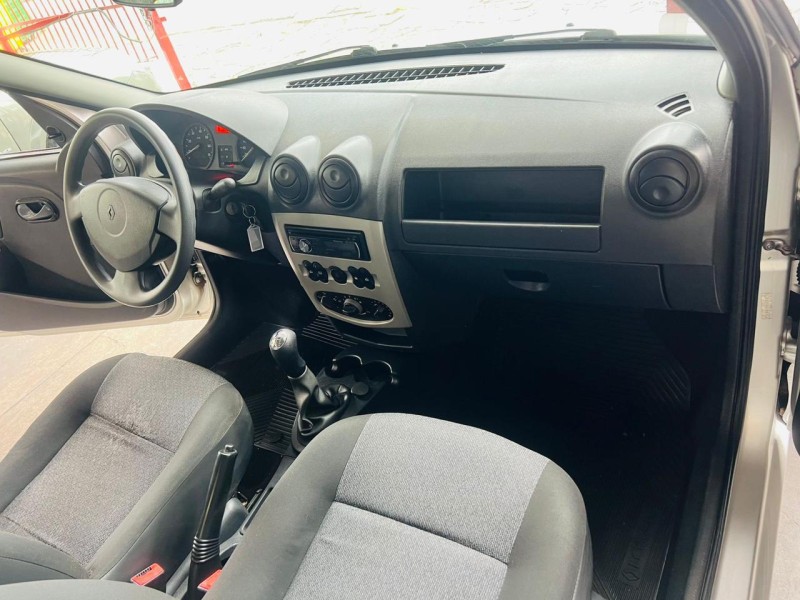 LOGAN 1.6 EXPRESSION 8V HI-FLEX 4P MANUAL - 2009 - CAXIAS DO SUL