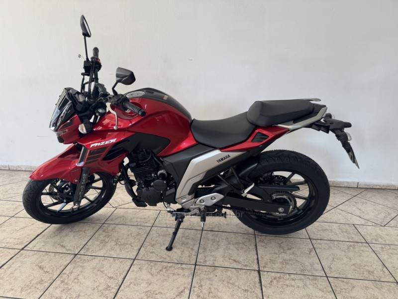 FAZER FZ25 - 2022 - GARIBALDI