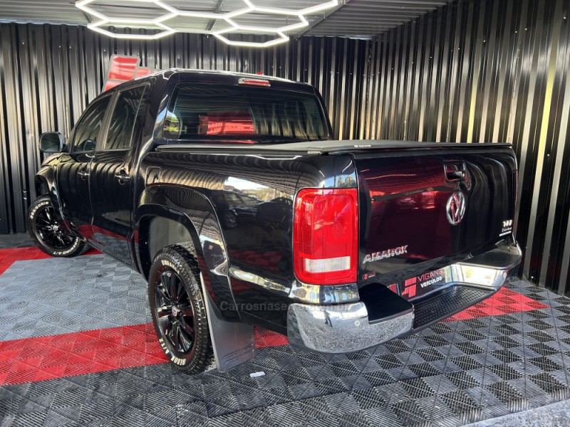 AMAROK 2.0 HIGHLINE 4X4 CD 16V TURBO INTERCOOLER DIESEL 4P AUTOMÁTICO - 2012 - CAXIAS DO SUL