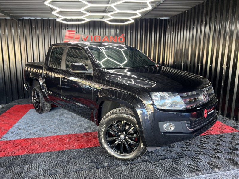 AMAROK 2.0 HIGHLINE 4X4 CD 16V TURBO INTERCOOLER DIESEL 4P AUTOMÁTICO - 2012 - CAXIAS DO SUL
