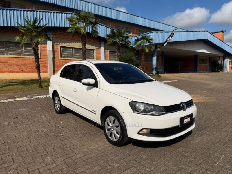 voyage 1.6 mi comfortline i motion 8v flex 4p automatizado 2014 brochier