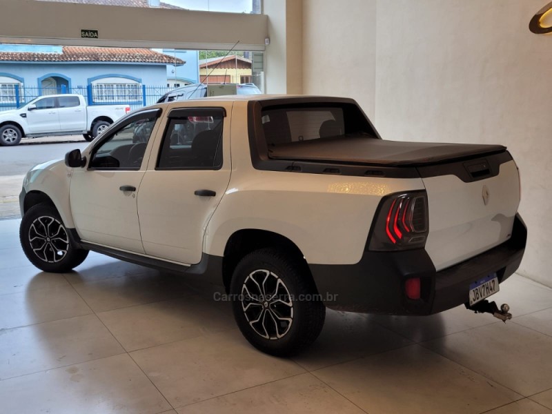 OROCH 1.6 16V SCE PRO FLEX 4P MANUAL - 2024 - CANELA