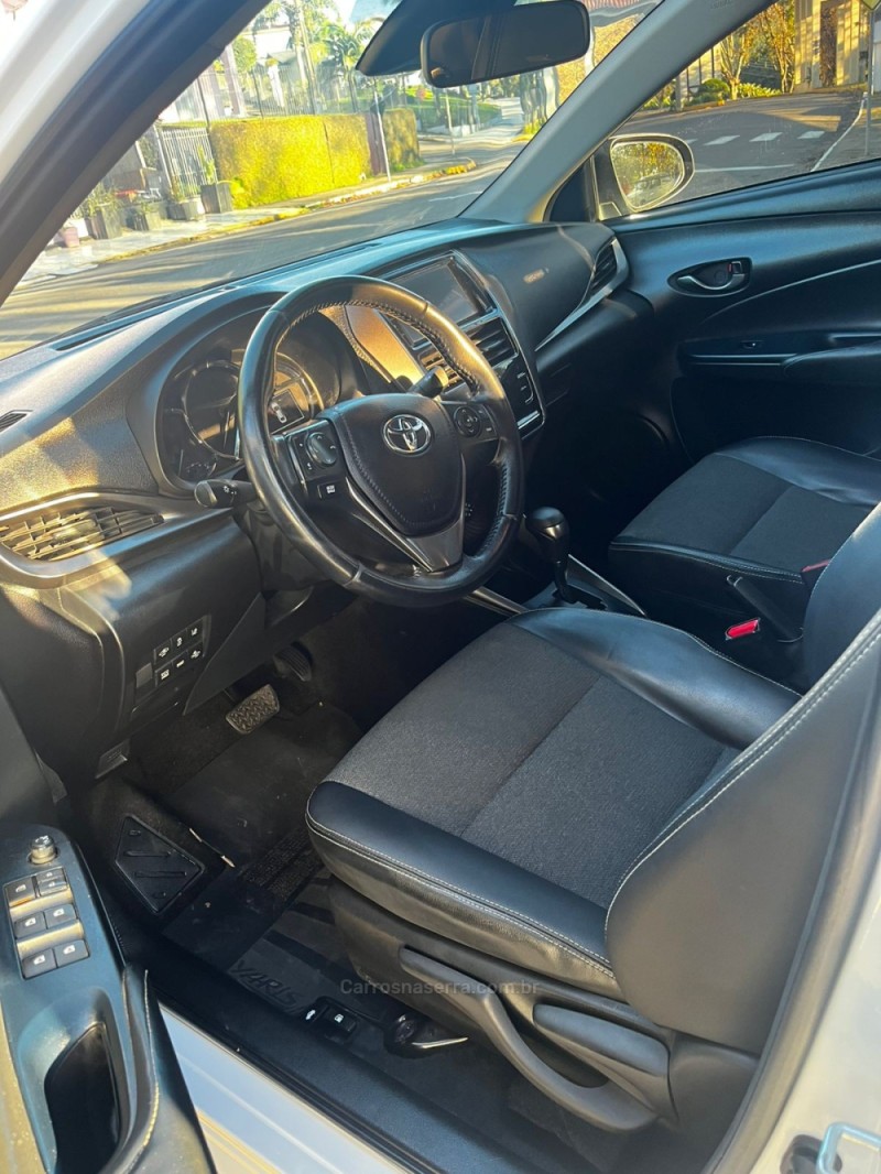 YARIS 1.5 16V FLEX SEDAN XS MULTIDRIVE4 - 2024 - CARLOS BARBOSA