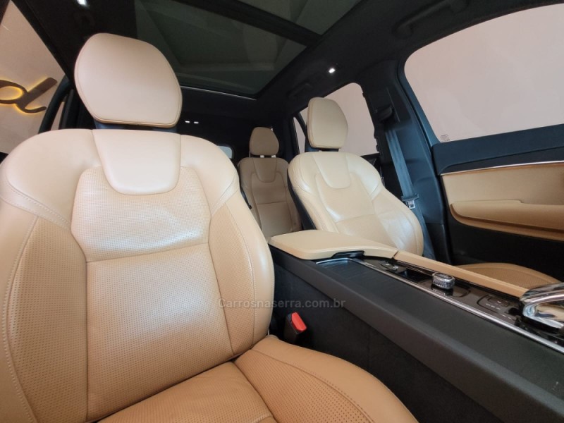 XC90 2.0 T8 RECHARGE ULTIMATE AWD HÍBRIDA 4P AUTOMÁTICA - 2023 - CANELA