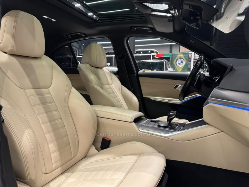 320I 2.0 M SPORT 16V TURBO GASOLINA 4P AUTOMÁTICO - 2021 - CAXIAS DO SUL