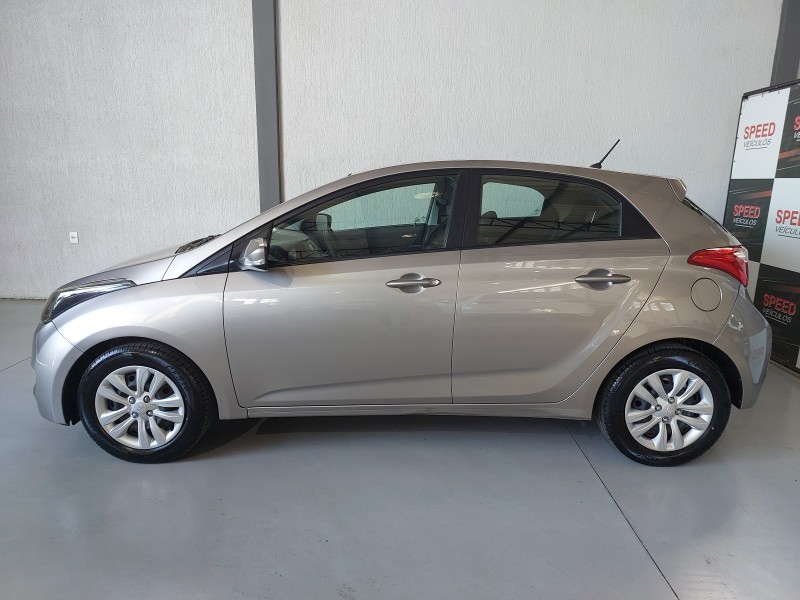 HB20 1.0 COMFORT 12V FLEX 4P MANUAL - 2017 - SãO SEBASTIãO DO CAí