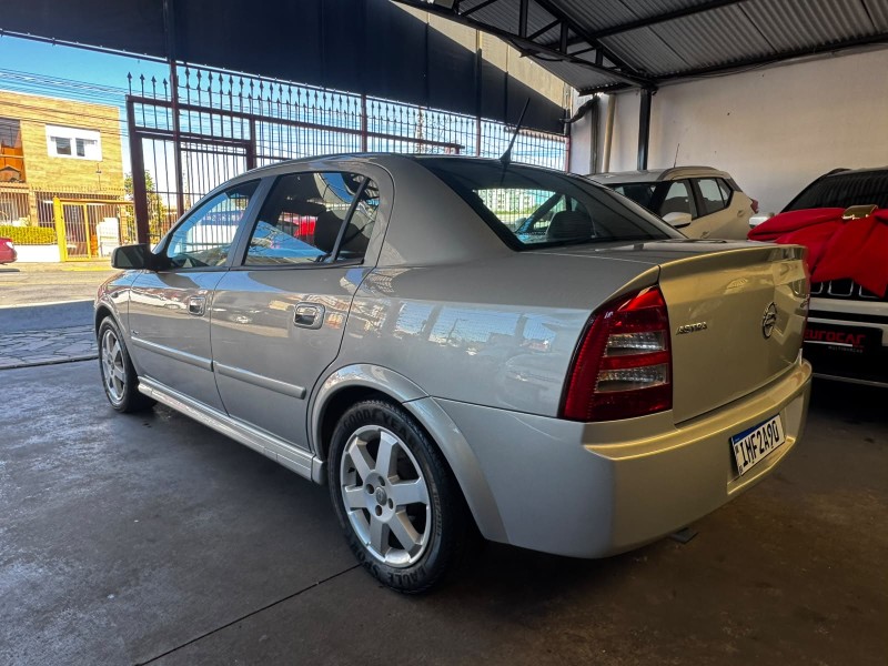 ASTRA 2.0 MPFI ELITE 8V FLEX 4P MANUAL - 2005 - CAXIAS DO SUL